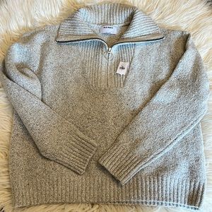 Women’s cropped marbled sweater. NWT